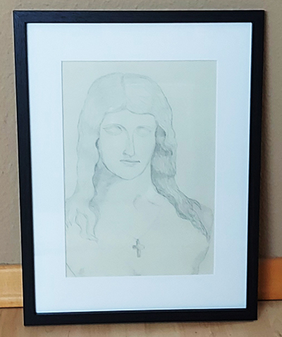 Schwarz gerahmte Bleistiftzeichnung einer Frau mit langen Haaren