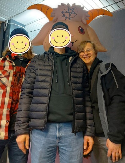 Drei Menschen auf Selfie.