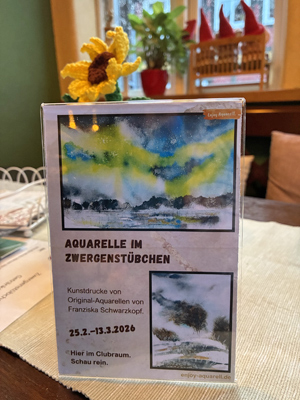 Tischaufsteller mit Infos zu einer kleinen Aquarellausstellung