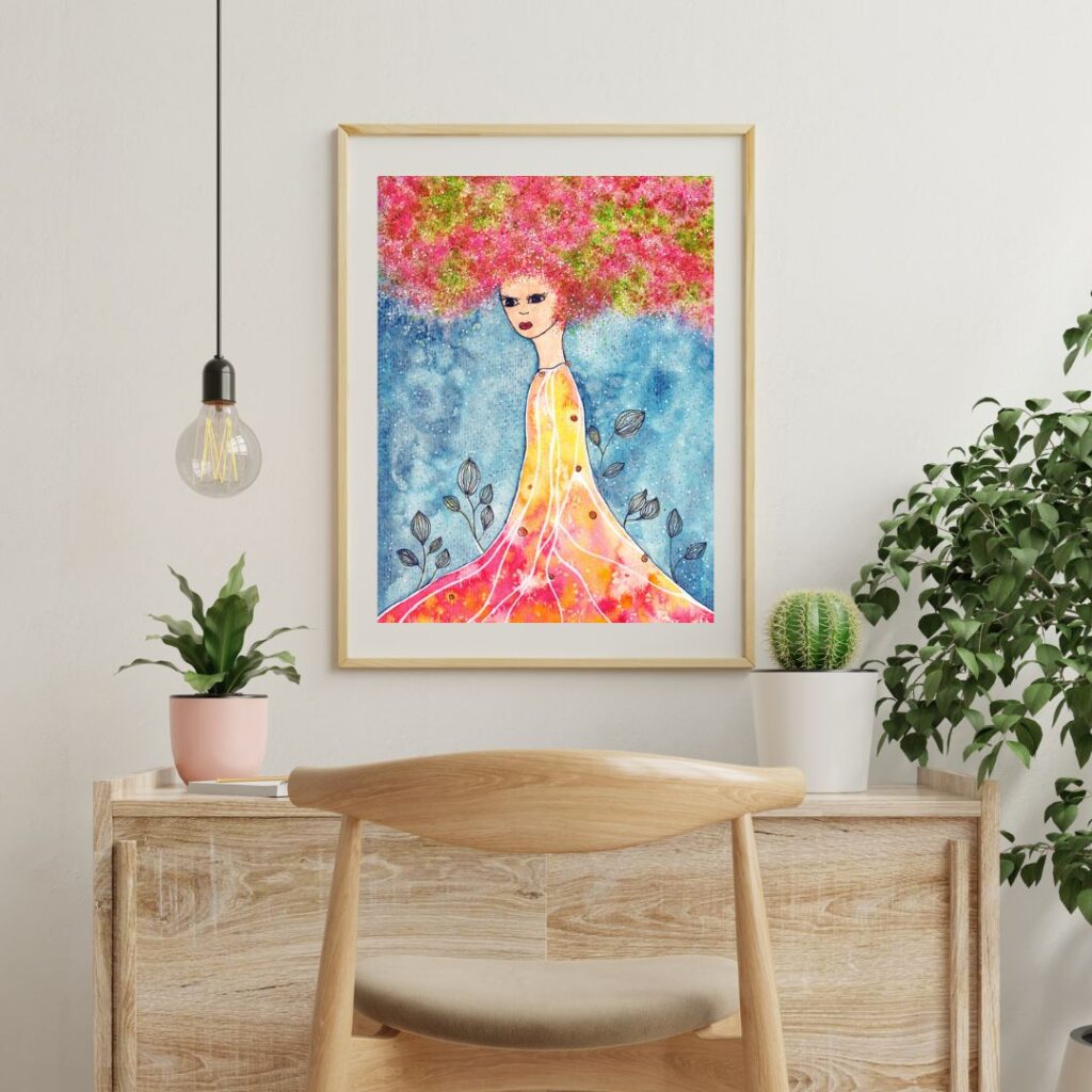 Aquarell Frau pink-grünes Haar an heller Wand über Holztisch und Stuhl