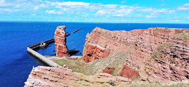 Roter Felsen im Meer - die Lange Anna auf Helgoland