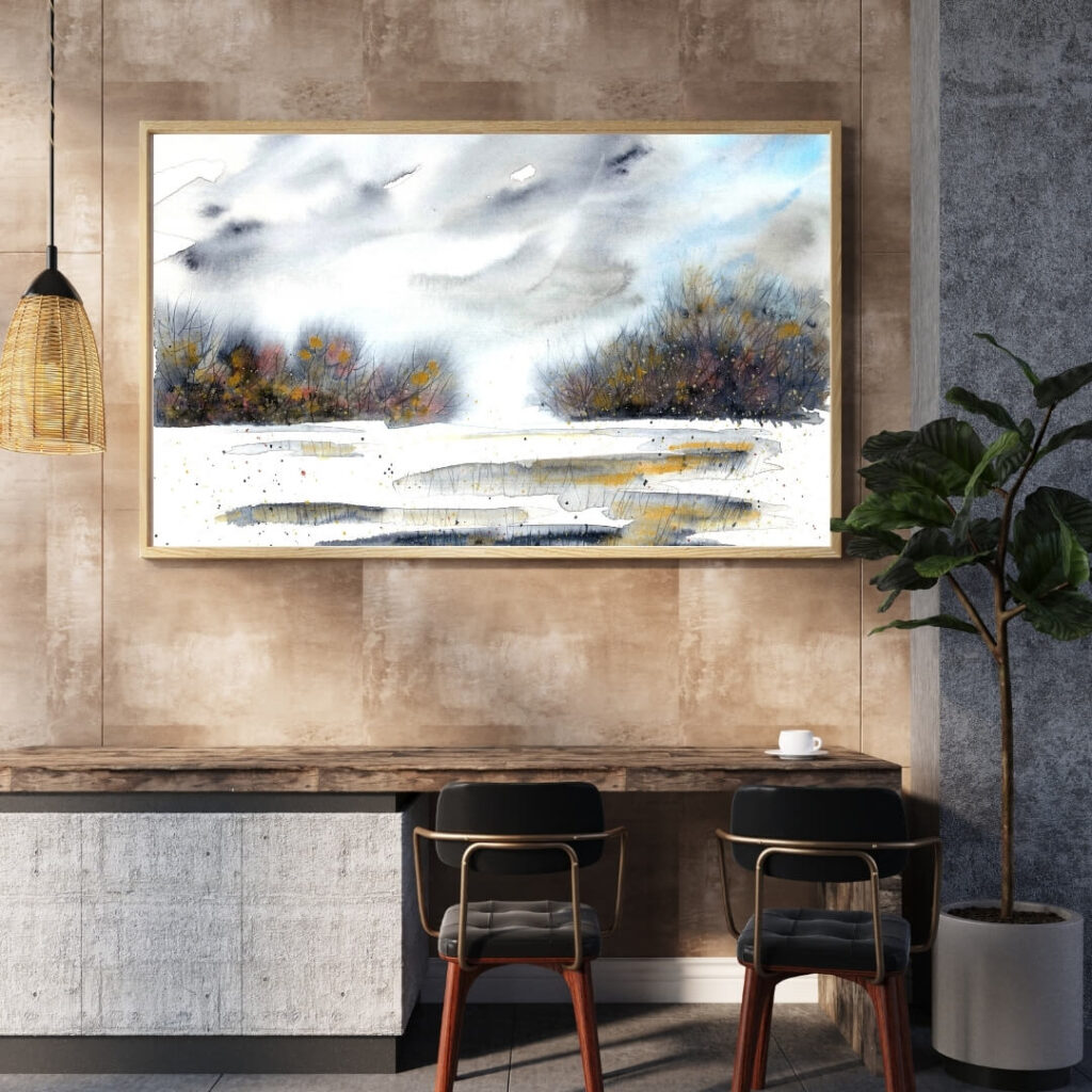 Aquarell mit abstrakter grau-goldener Landschaft an goldbrauner Wand